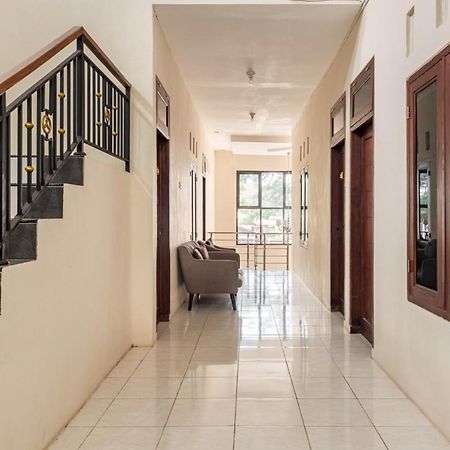 Reddoorz Near Dino Park Malang Exterior foto