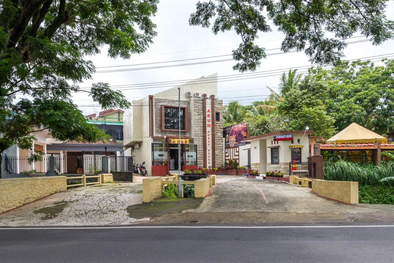 Reddoorz Near Dino Park Malang Exterior foto